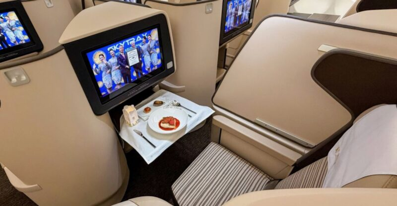 Experience Luxury in the Skies: Hainan Airlines and the Airbus A330neo Business Class