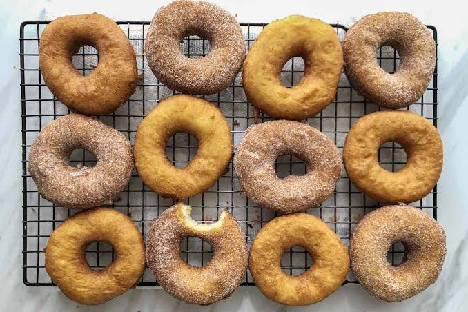 How Is an Old Fashioned Donut Different From a Regular Donut?
