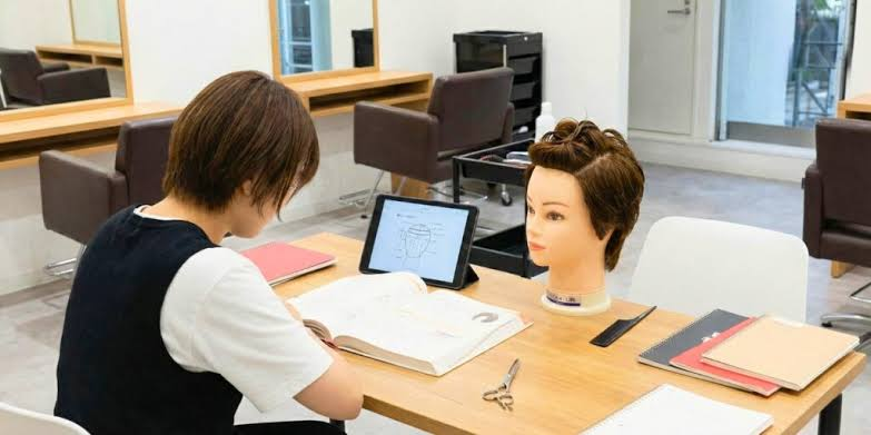 How Long Does It Take to Get a Cosmetology License After School?